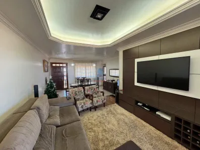Casa com 3 Quartos à venda, 238m² no Novo Horizonte, Betim