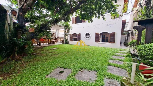 Casa com 3 Quartos à venda, 164m² no Parque Assunção, Taboão da Serra