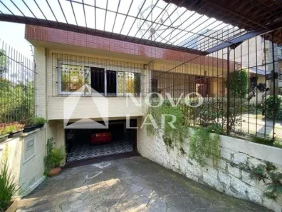 Casa com 5 Quartos à venda, 473m² no Chácara das Pedras, Porto Alegre