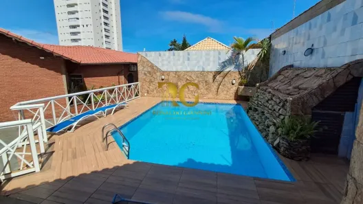 Casa com 3 Quartos para alugar, 660m² no Solemar, Praia Grande