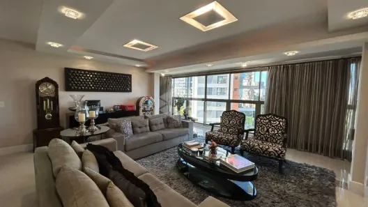 Apartamento com 3 Quartos para alugar, 187m² no Jardim Europa, Porto Alegre