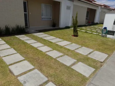 Casa de Condomínio com 2 Quartos para alugar, 60m² no SIM, Feira de Santana