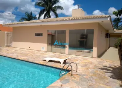 Casa com 4 Quartos para alugar, 300m² no Parque Residencial Comendador Mançor Daud, São José do Rio Preto
