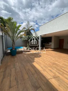 Casa com 3 Quartos à venda, 140m² no Jardim Inconfidência, Uberlândia