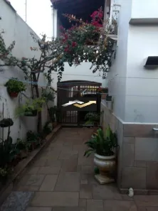 Sobrado com 4 Quartos para alugar, 270m² no Campestre, Santo André