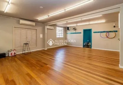 Imóvel Comercial à venda, 193m² no Vila Ipiranga, Porto Alegre