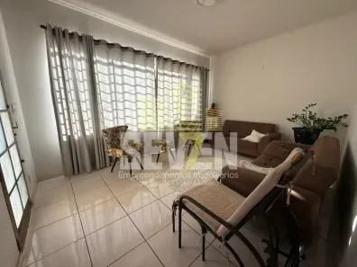 Casa com 4 Quartos para alugar, 345m² no Vila Flores, Bauru