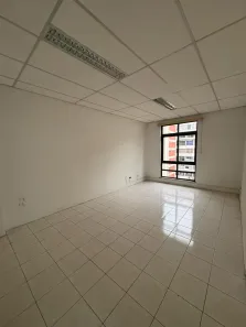 Sala Comercial para alugar, 77m² no Centro, São Paulo