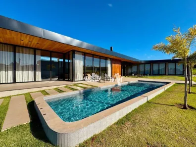 Casa de Condomínio com 4 Quartos à venda, 548m² no , Porecatu