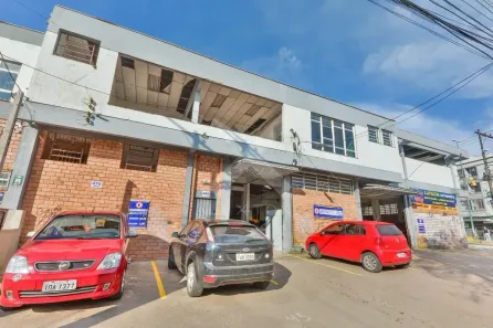 Galpão/Depósito/Armazém à venda, 950m² no Floresta, Porto Alegre