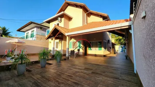 Sobrado com 4 Quartos à venda, 196m² no Bal Tres Marias, Peruíbe