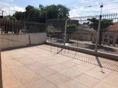 Casa com 3 Quartos à venda, 10m² no Bancários, Londrina