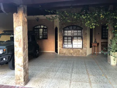 Sobrado com 3 Quartos à venda, 270m² no Vila Antônio Augusto Luiz, Caçapava