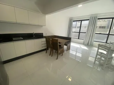 Apartamento com 1 Quarto para alugar, 42m² no Centro, Florianópolis