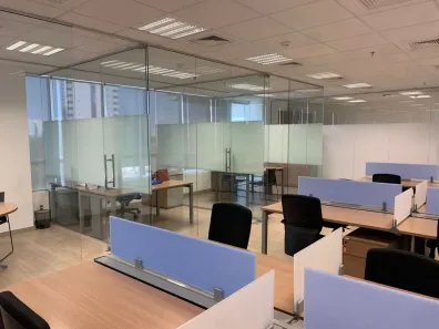 Sala Comercial para alugar, 130m² no Jardim das Acácias, São Paulo