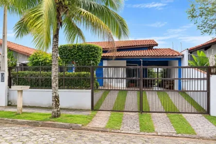 Casa com 3 Quartos à venda, 159m² no Jardim Beira Mar, Peruíbe