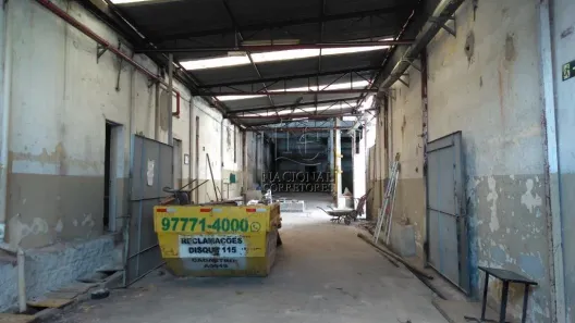 Galpão/Depósito/Armazém à venda, 3100m² no Vila Metalúrgica, Santo André