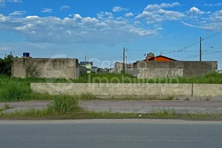 Lote/Terreno à venda, 240m² no Jardim Veneza, Peruíbe