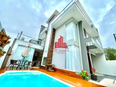 Casa com 3 Quartos à venda, 225m² no Itacolomi, Balneário Piçarras
