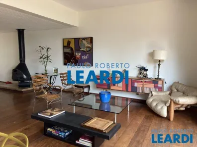 Sobrado com 4 Quartos à venda, 280m² no Vila Nova Conceição, São Paulo