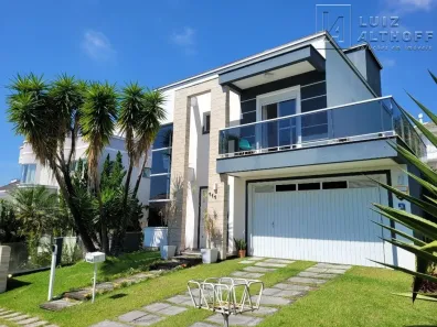 Sobrado com 3 Quartos à venda, 259m² no Pedra Branca, Palhoça