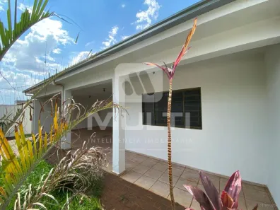 Casa com 4 Quartos para alugar, 220m² no Morada da Colina, Uberlândia
