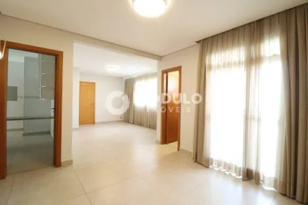 Apartamento com 3 Quartos para alugar, 160m² no Saraiva, Uberlândia