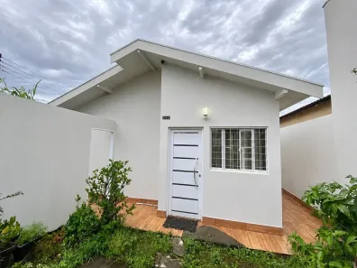 Casa com 2 Quartos para alugar, 120m² no Jardim Damasco I, Marília