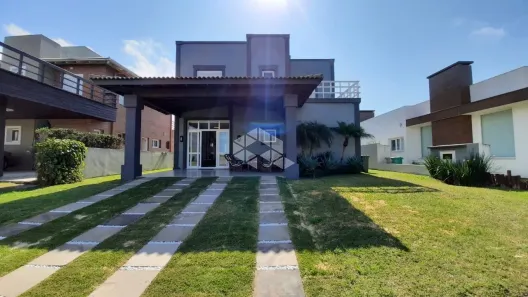 Casa de Condomínio com 4 Quartos à venda, 275m² no XANGRI-LÁ, Xangri-lá