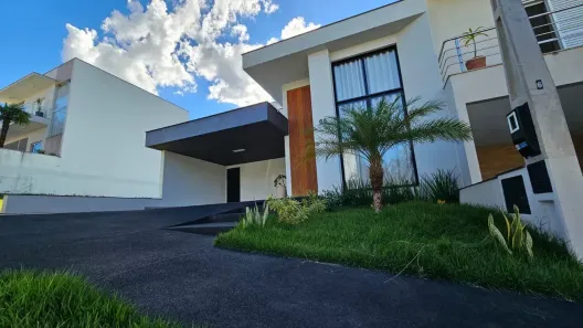 Casa com 3 Quartos à venda, 250m² no Além Ponte, Sorocaba