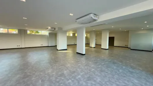 Sala Comercial para alugar, 360m² no Vila Santo Antônio, Americana