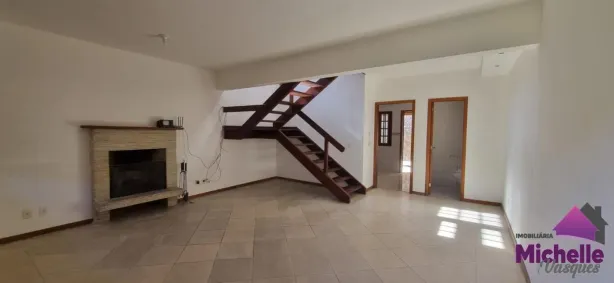 Casa de Condomínio com 3 Quartos para alugar, 156m² no Ermitage, Teresópolis