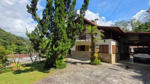 Casa com 4 Quartos à venda, 250m² no Mury, Nova Friburgo
