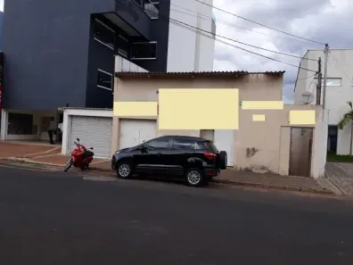 Ponto Comercial à venda, 250m² no Brasil, Uberlândia