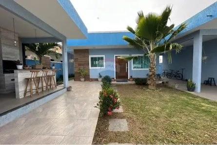 Casa de Condomínio com 3 Quartos para alugar, 100m² no São Mateus, São Pedro da Aldeia