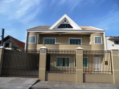 Sobrado com 5 Quartos à venda, 450m² no Cajuru, Curitiba