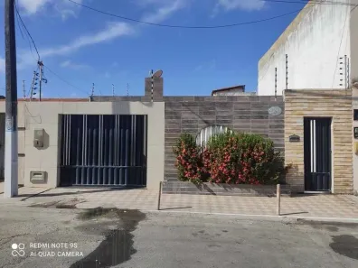 Casa com 4 Quartos à venda, 180m² no Aruana, Aracaju