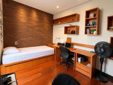 Sobrado com 4 Quartos para alugar, 450m² no Condomínio Residencial Jaguary, São José dos Campos