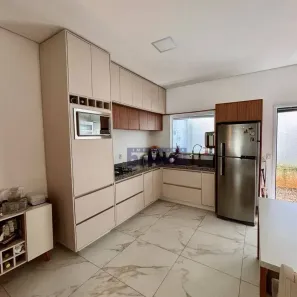 Casa de Condomínio com 2 Quartos à venda, 66m² no Recanto Amapola, Bragança Paulista