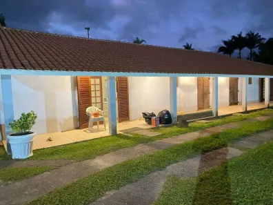 Fazenda/Sítio com 3 Quartos à venda, 220m² no Centro, Igaratá