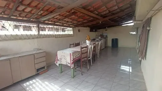 Casa com 8 Quartos à venda, 360m² no Industrial, Contagem