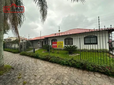 Casa com 4 Quartos para alugar, 863m² no Seminário, Curitiba