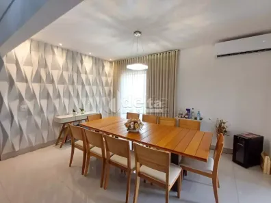 Cobertura com 4 Quartos à venda, 198m² no Brasil, Uberlândia
