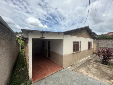 Casa com 3 Quartos à venda, 130m² no Caladinho, Coronel Fabriciano