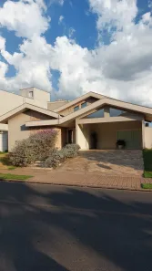 Casa de Condomínio com 3 Quartos à venda, 242m² no Jardim Itália, Cuiabá