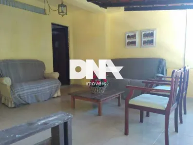 Casa com 7 Quartos à venda, 190m² no Copacabana, Rio de Janeiro