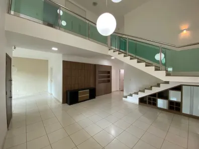 Casa com 4 Quartos à venda, 237m² no Jardim Karaíba, Uberlândia