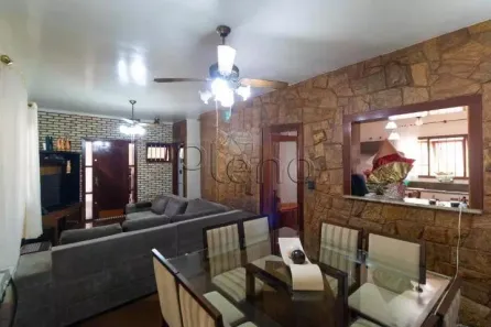 Sobrado com 3 Quartos à venda, 325m² no Vila Paraíso, Campinas