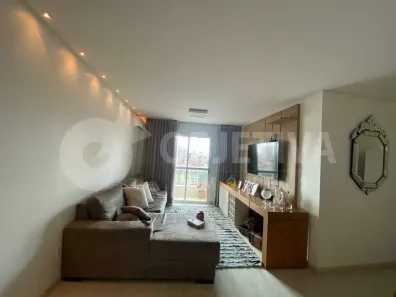 Apartamento com 4 Quartos para alugar, 106m² no Saraiva, Uberlândia