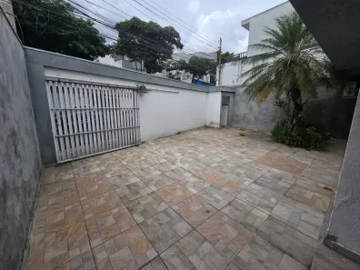 Casa com 3 Quartos para alugar, 275m² no Jardim Avelino, São Paulo